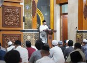 1 Ramadan, Pj Wali Kota Palopo Tarwih Pertama di Mesjid Agung Luwu