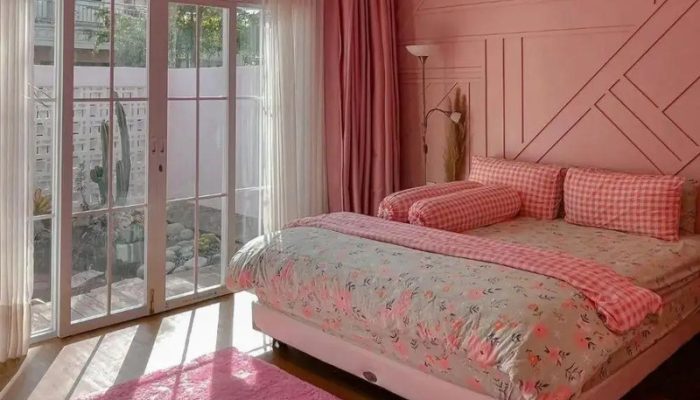 8 Desain Kamar Pink Elegan yang Cantik dan Aesthetic
